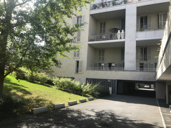 Offres de location Parking Bordeaux 33100